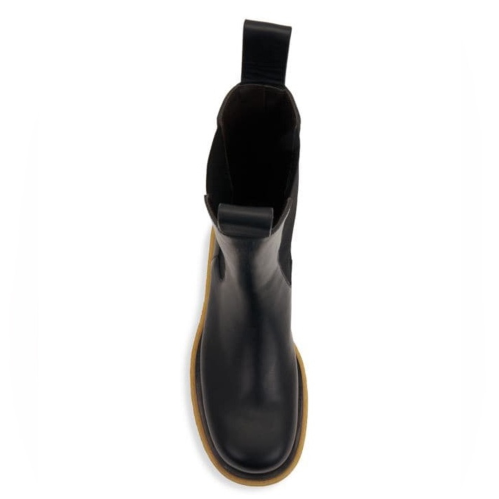Bottega Veneta Wardrobe 02 Lug Crepe Sole Leather Boots - Picture 5 of 12